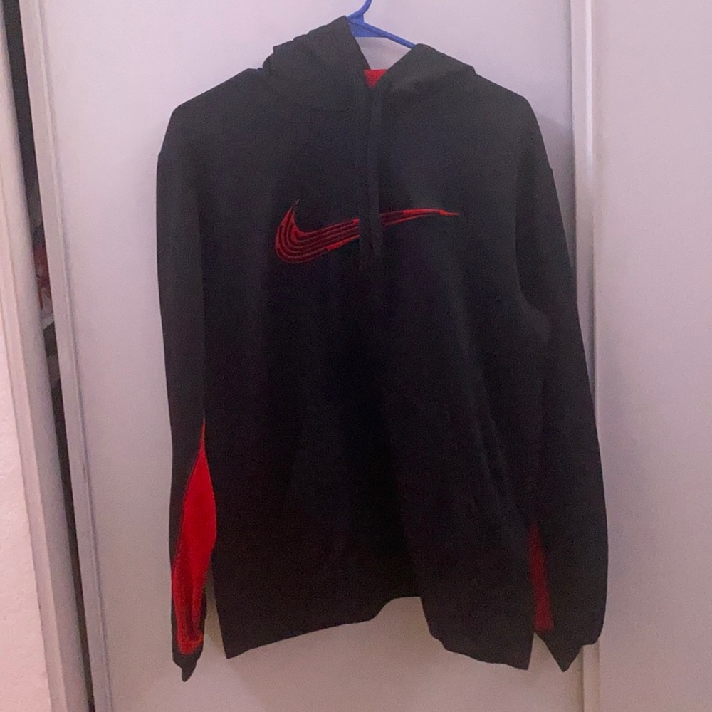 Nike Men’s Therma-Fit Athletic Hoodie